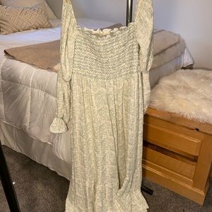 Nothing Fits But maternity dress worn once.